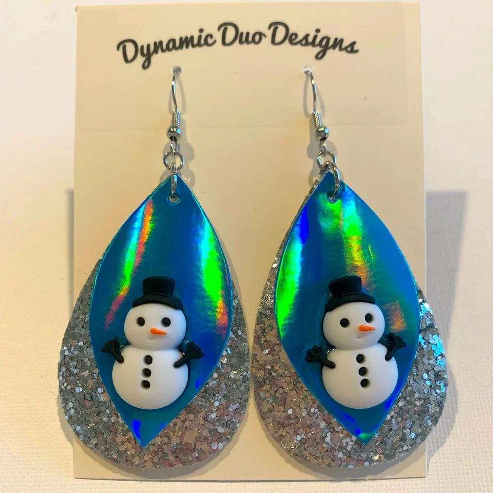 🎉 Host Pick 🎉 Snowman ⛄️ Earrings with faux leather glitter - Picture 5 of 6